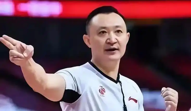 龙8国际app下载-闫军被撤销国际裁判并非意味着天亮了，在CBA，他依然呼风唤雨